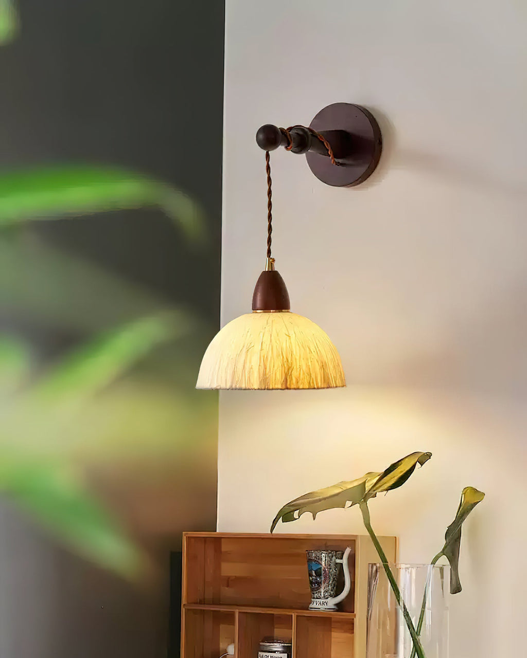 Diabo Wood Wall Lamp — product view 4