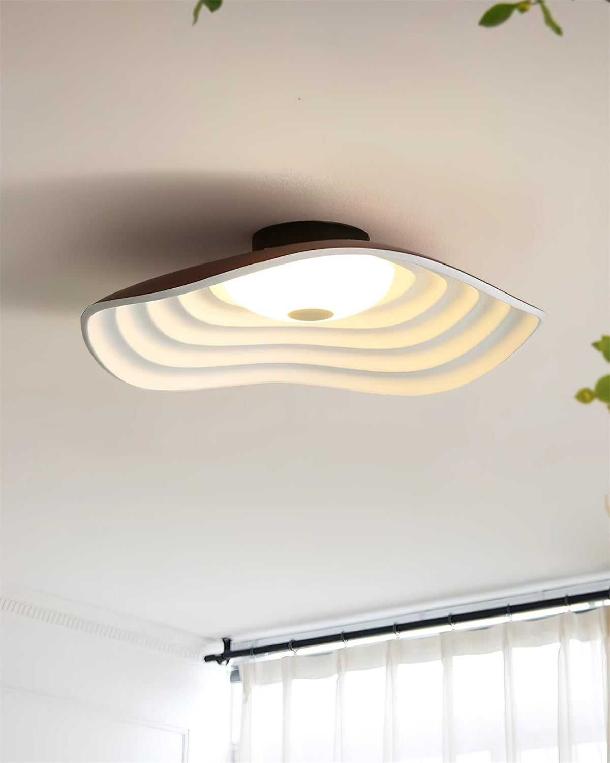 Veneria Metal Ceiling Light — product view 3