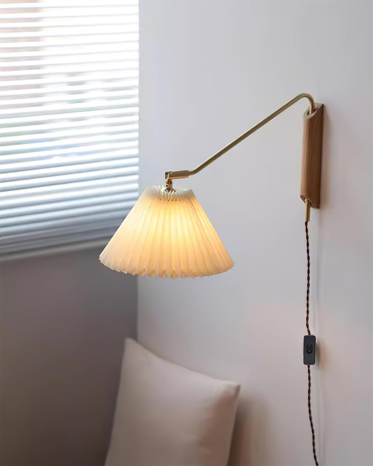 Dorset Wood Wall Lamp — product view 13