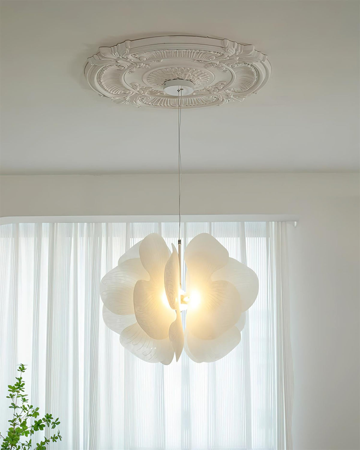 Bolide Metal Pendant Lamp — product view 3