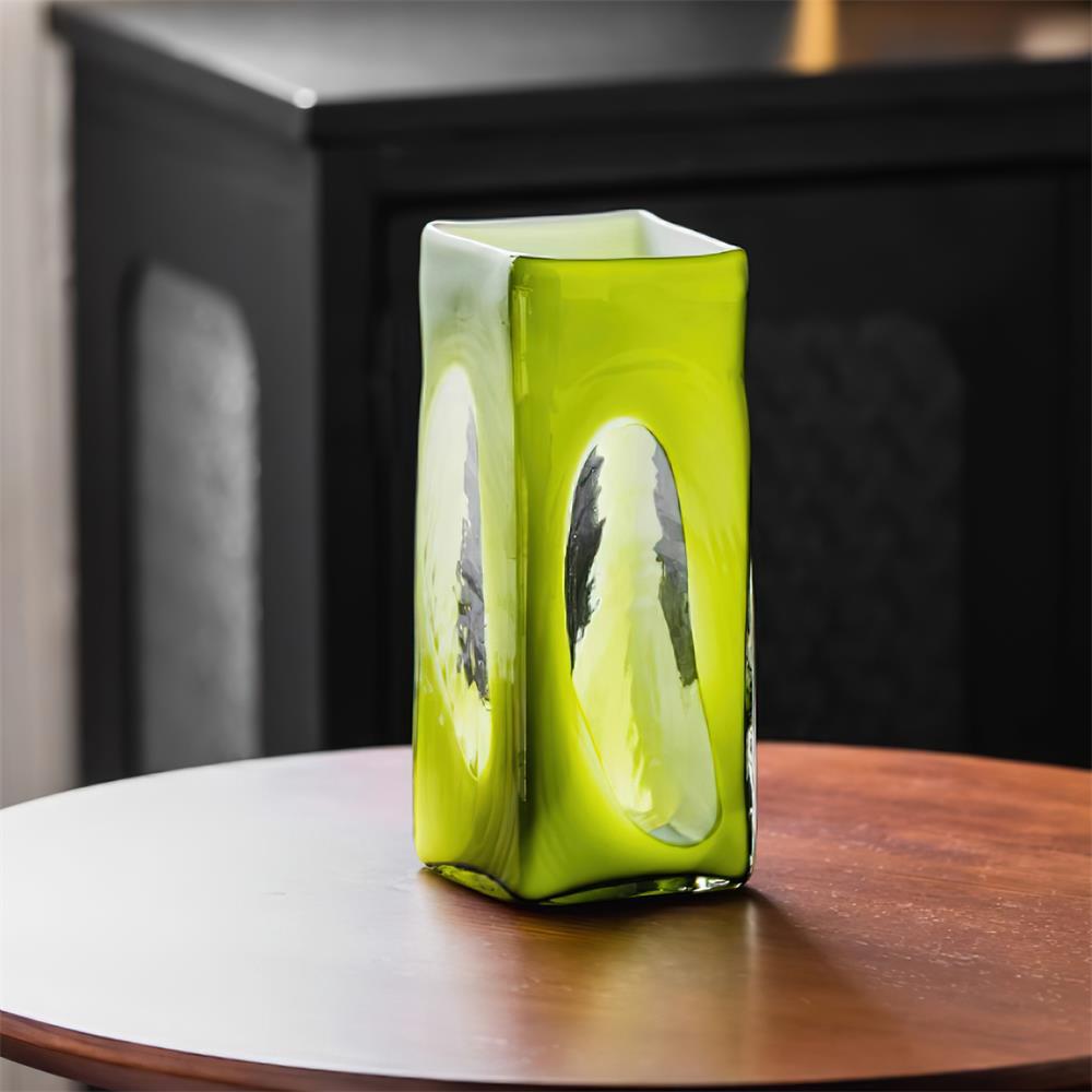 Renato Glass Vase — product view 2