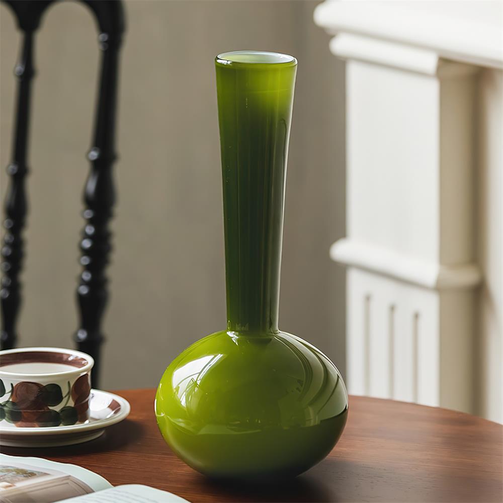 Green Yeola Vase — product view 3