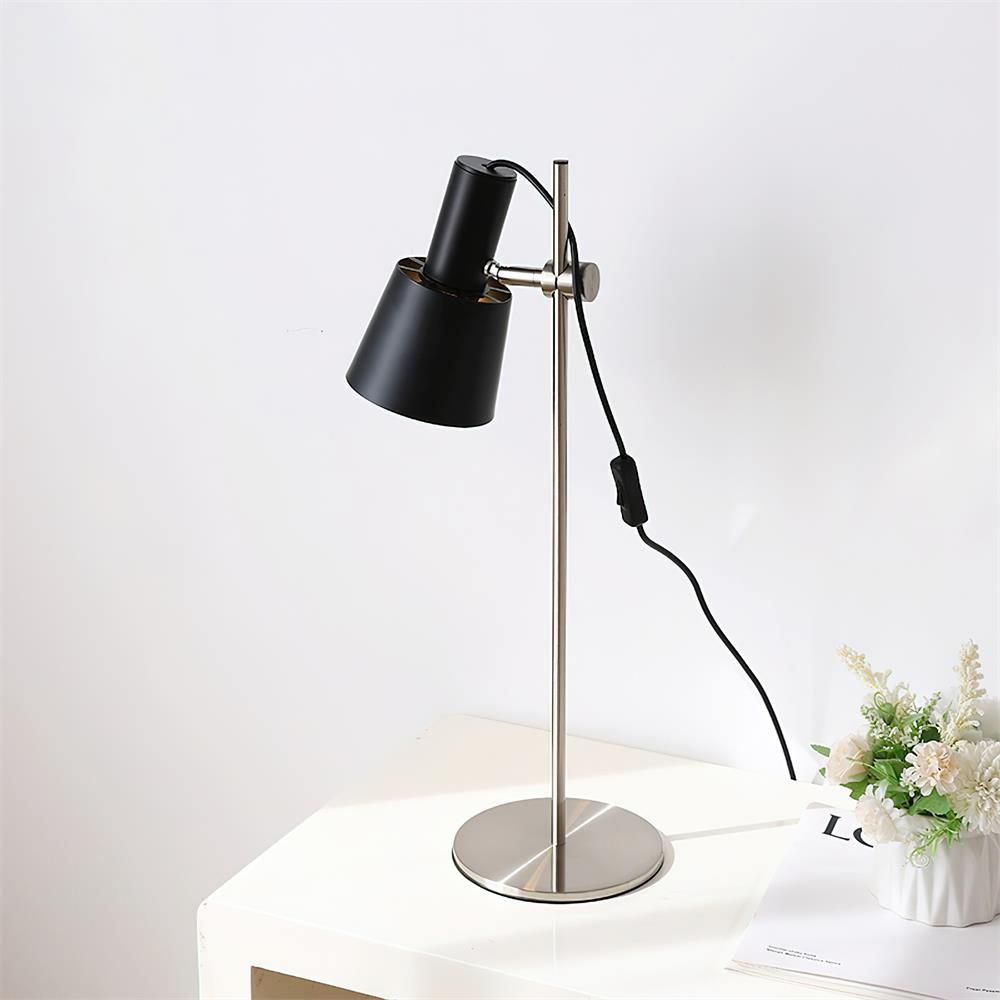 Holly Metal Table Lamp — product view 3