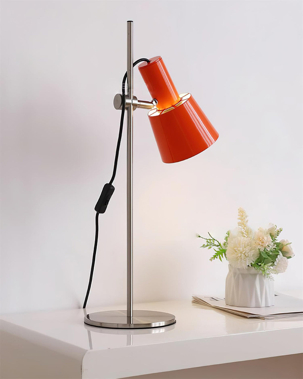 Holly Metal Table Lamp — product view 16
