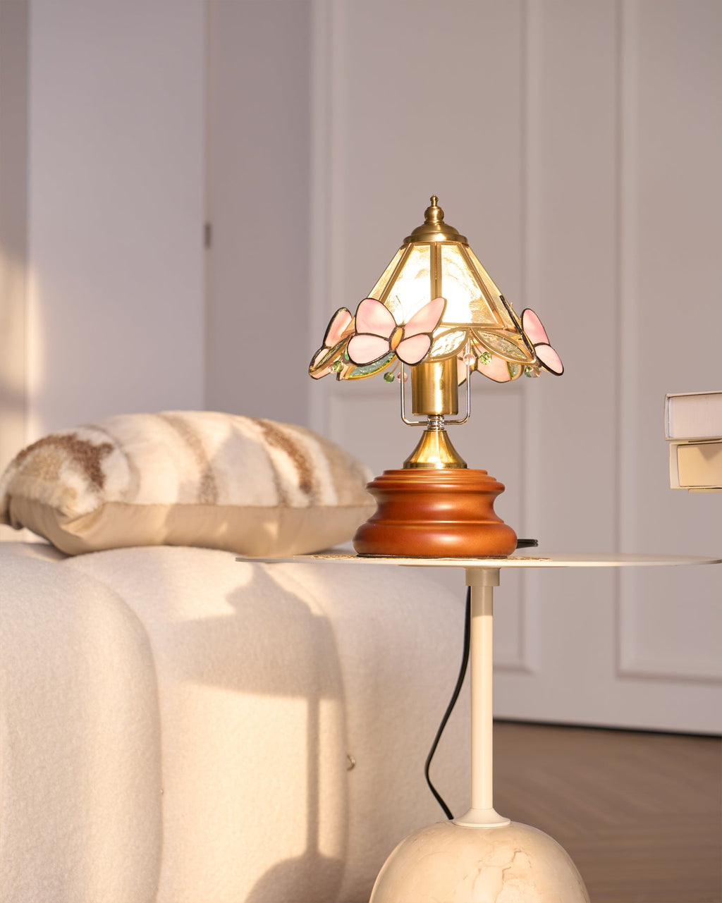 Pink Milly Glass Table Lamp — product view 17