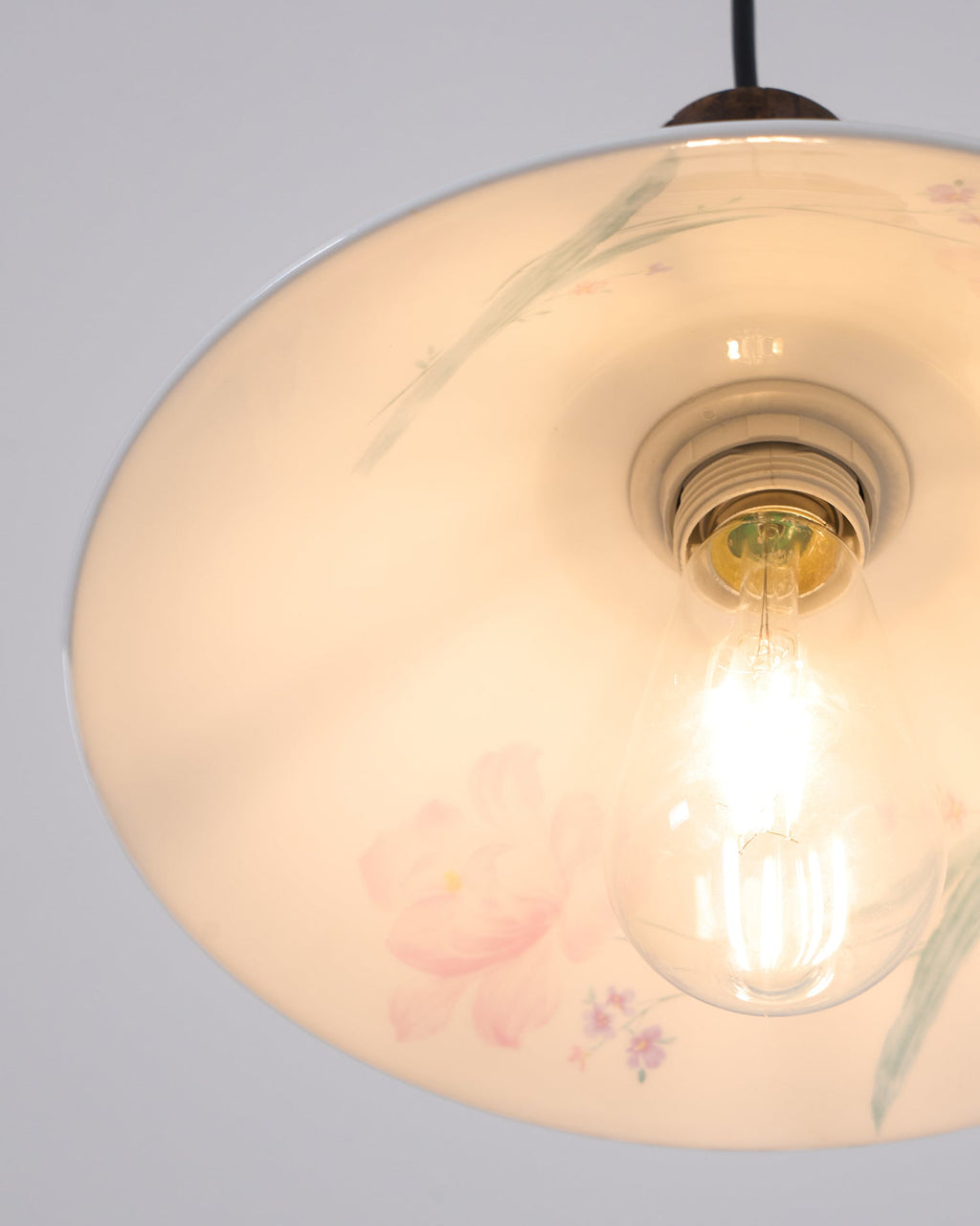 Linna Flower Wood Pendant Lamp — product view 9