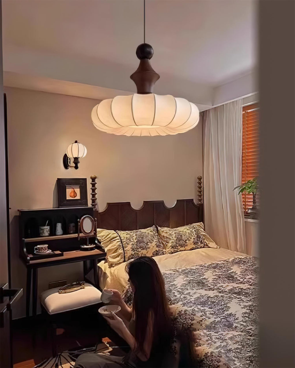Coniko Wood Pendant Lamp — product view 4