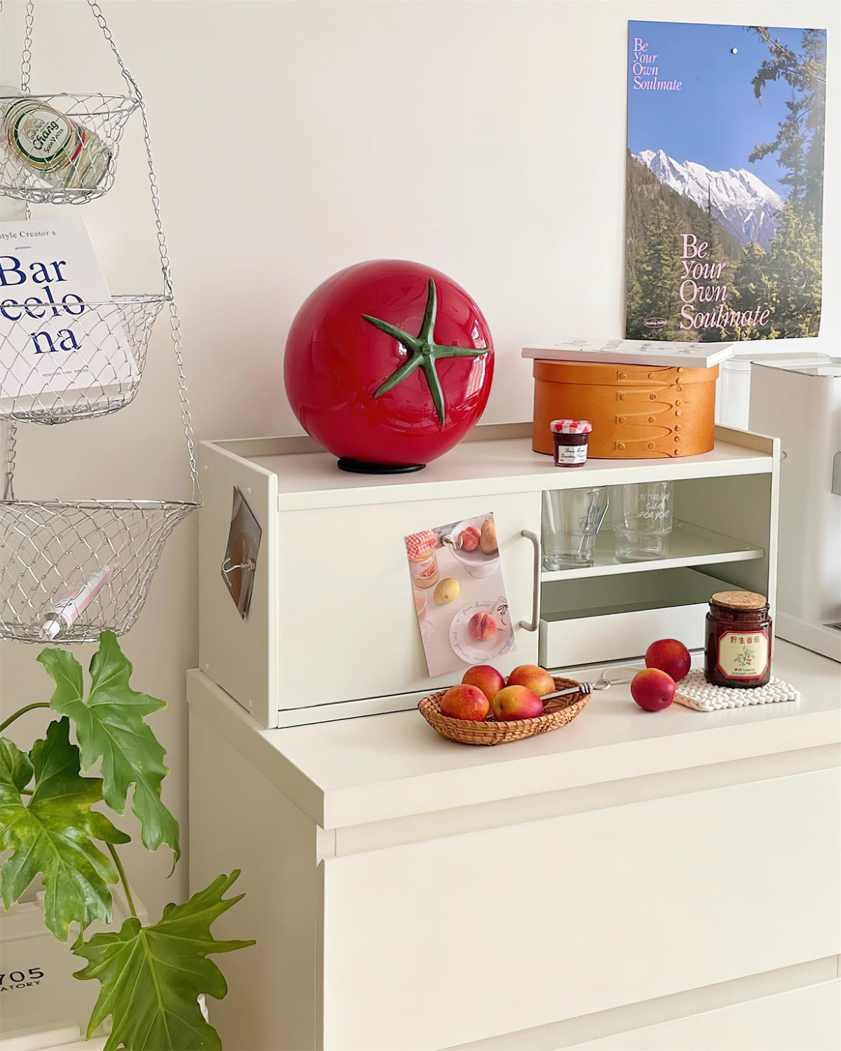 Tomato Glass Table Lamp — product view 9