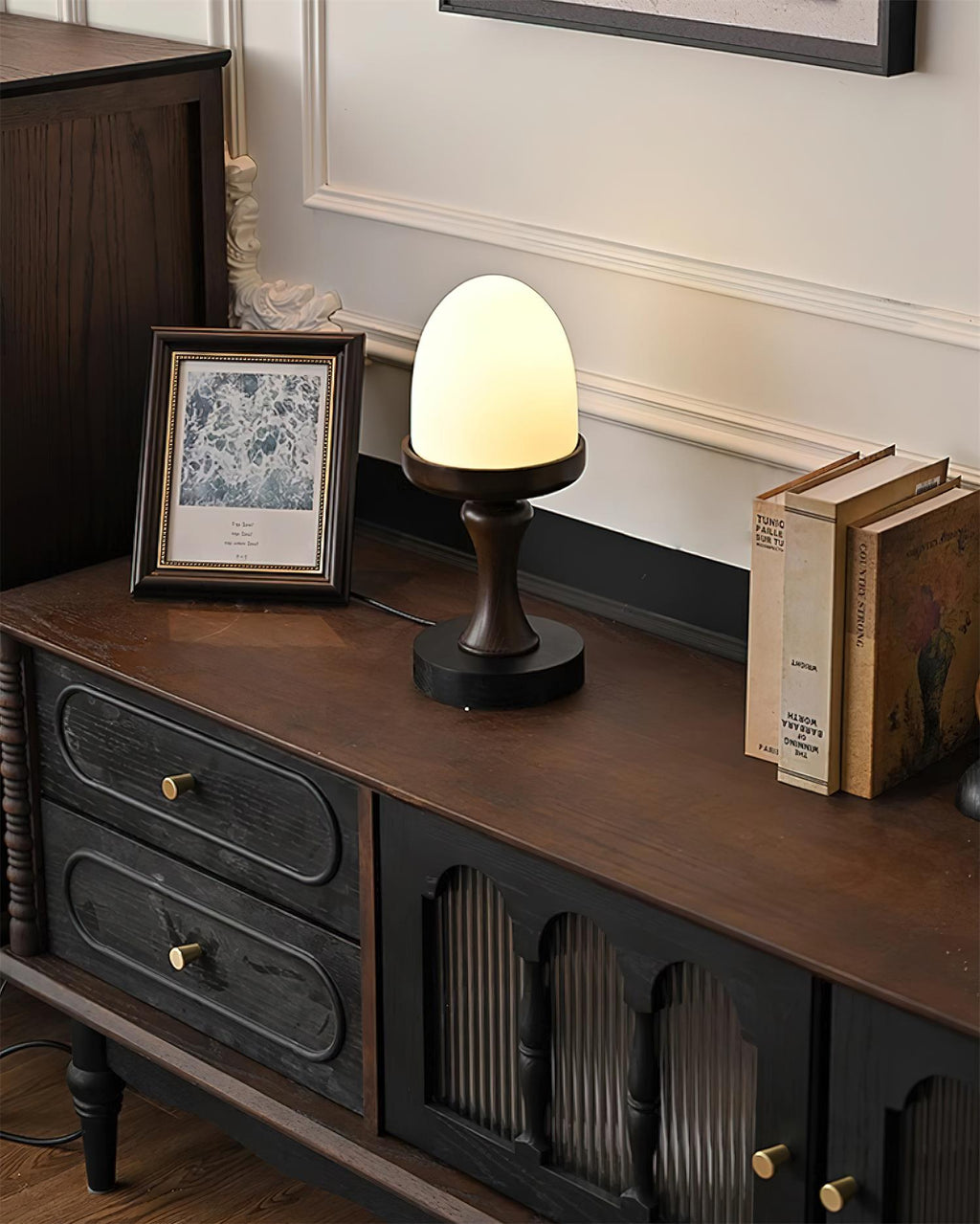 Pine Cone Glass Table Lamp — product view 7
