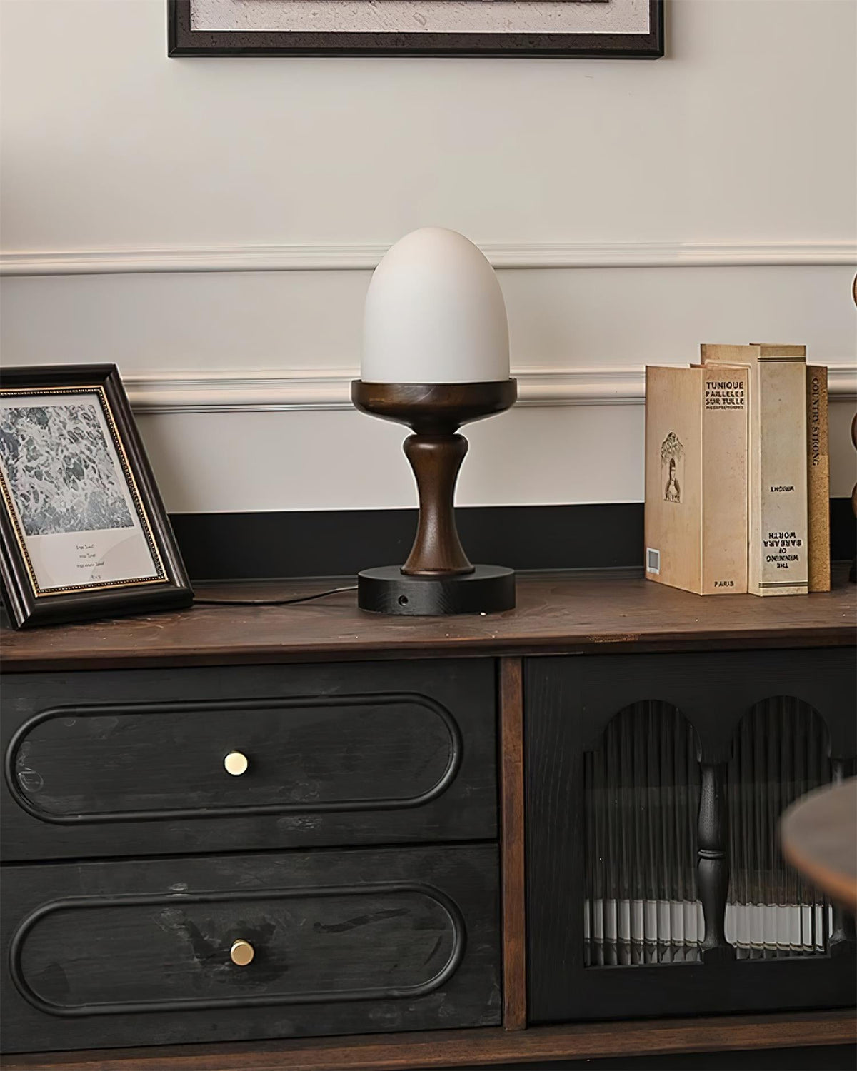 Pine Cone Glass Table Lamp — product view 9
