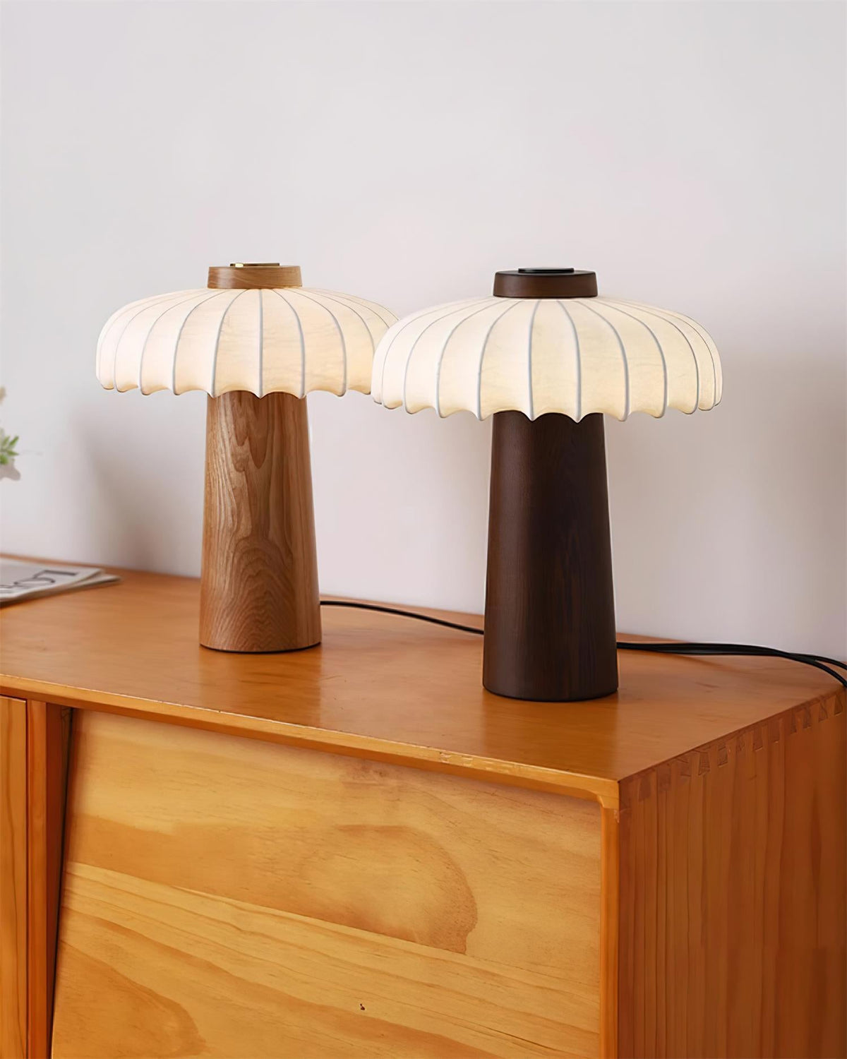 Juego Wood Table Lamp — product view 9