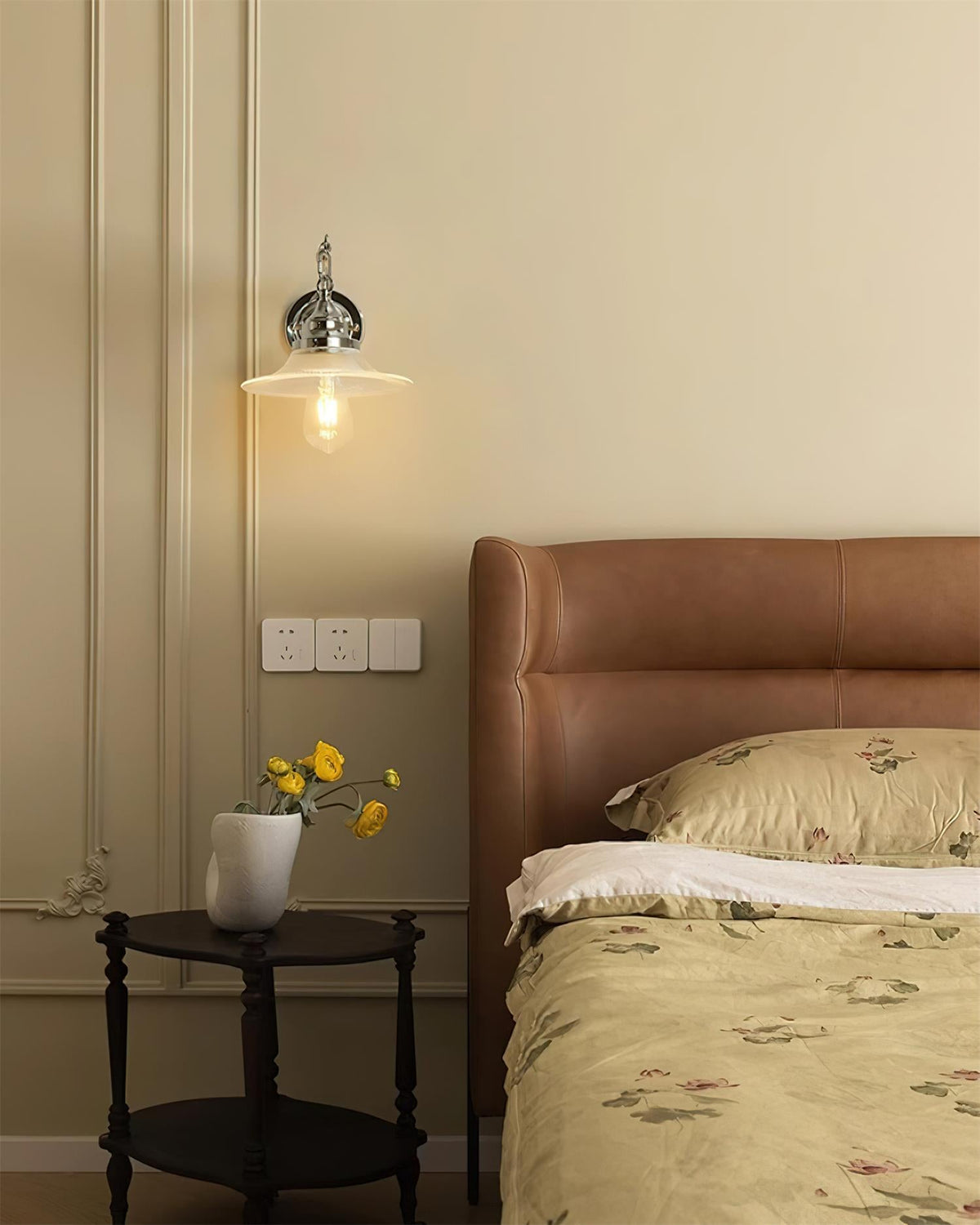 Zowie Glass Wall Light — product view 9