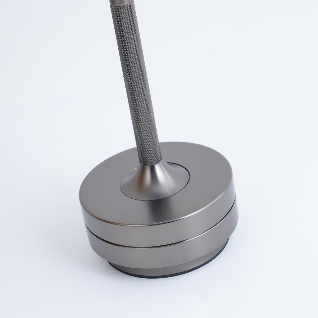 Alven Cordless Metal Table Lamp — finish, form and interior detail 34