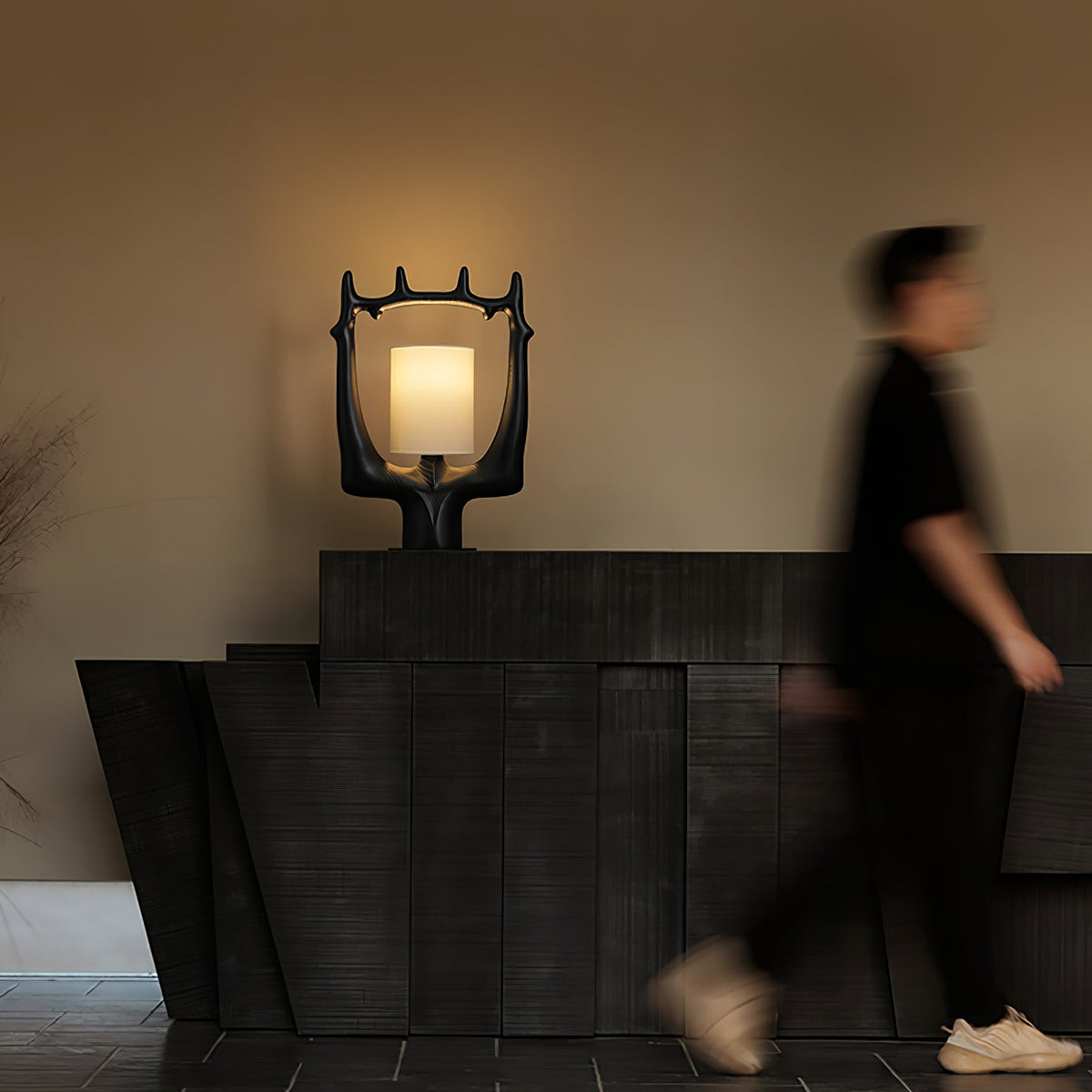 Antler Ring Table Lamp — product and interior detail 17