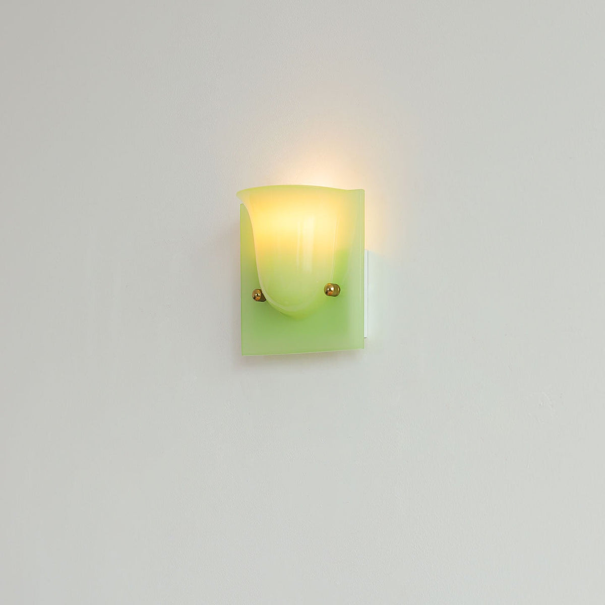 Aura Sculpted Resin Wall Sconce — design detail 12