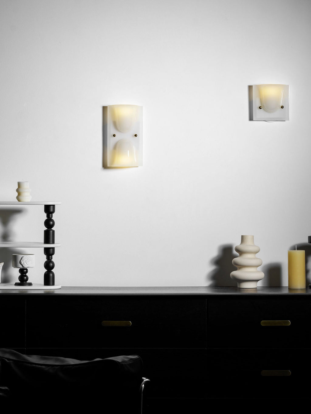 Aura Sculpted Resin Wall Sconce — design detail 16
