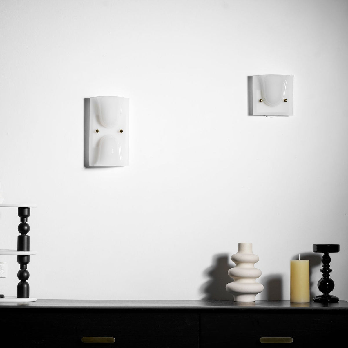 Aura Sculpted Resin Wall Sconce — design detail 20
