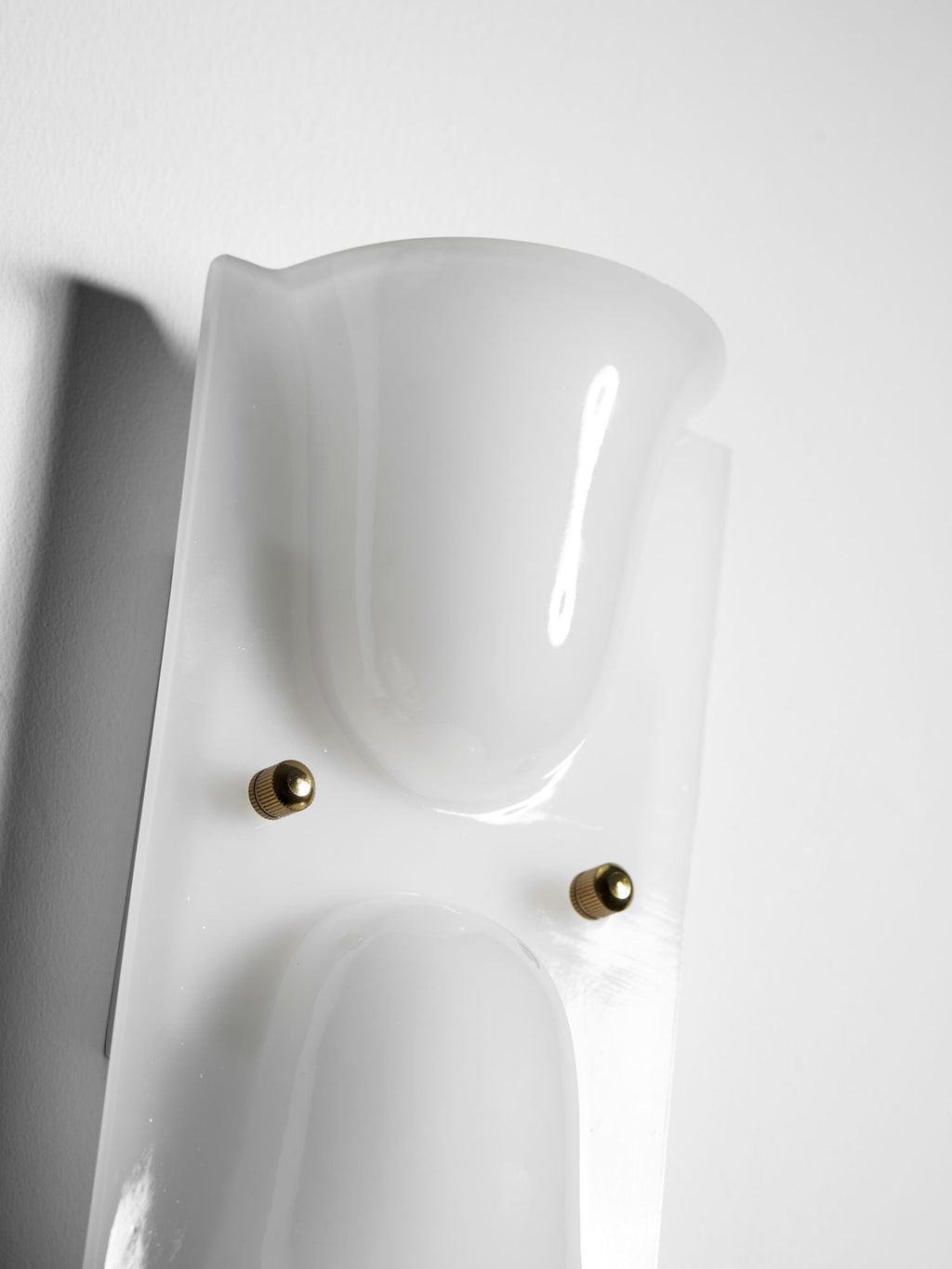 Aura Sculpted Resin Wall Sconce — design detail 32