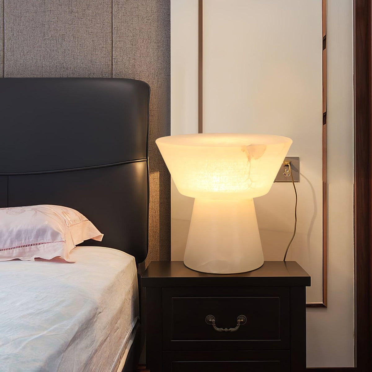 Beta Marble Table Lamp – table lamp view 11