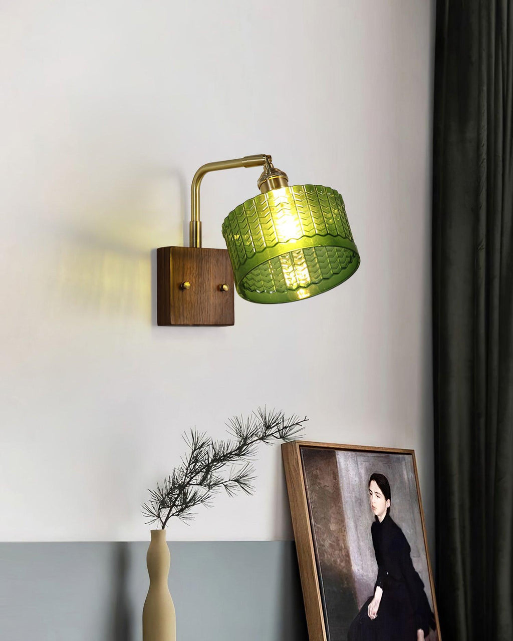 Cavella Wall Lamp — product and interior detail 14