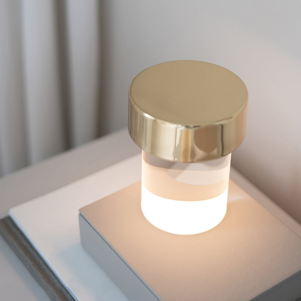 Claren Crystal Tumbler Rechargeable Lamp — finish, form and interior detail 2