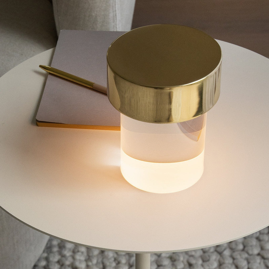 Claren Crystal Tumbler Rechargeable Lamp — finish, form and interior detail 3