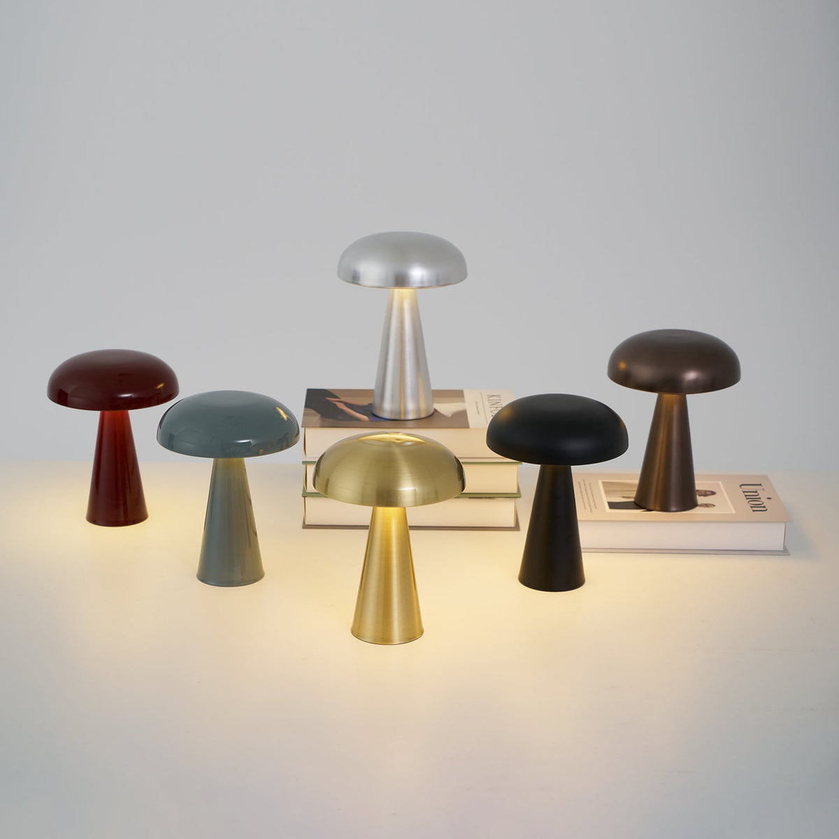 Como Table Lamp — product and interior detail 8