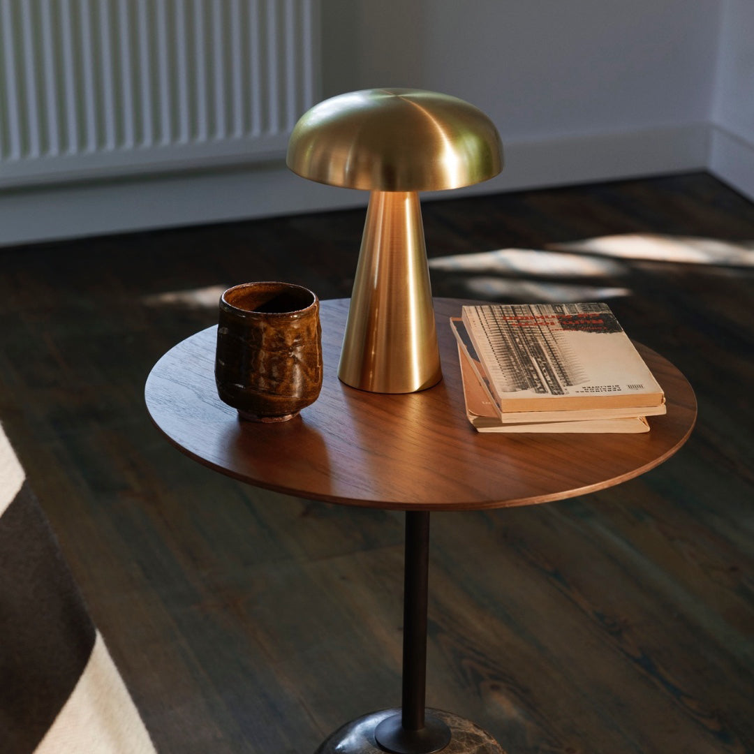 Como Table Lamp — product and interior detail 9