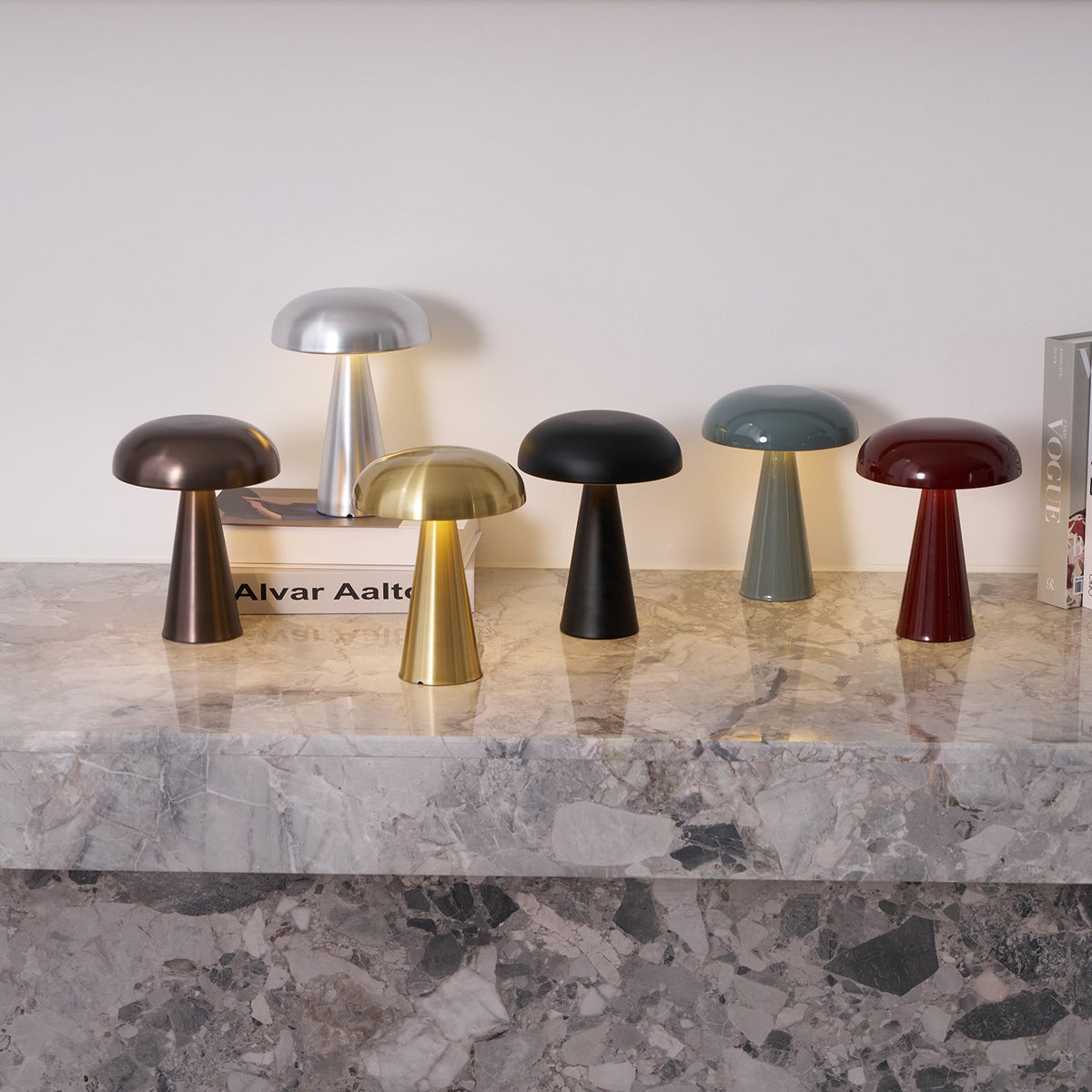Como Table Lamp — product and interior detail 12