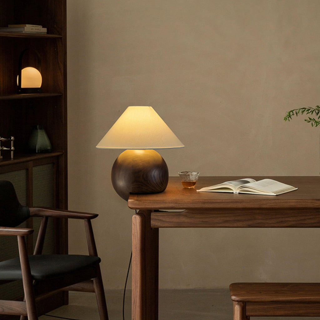 Corner Log Table Lamp — product and interior detail 5