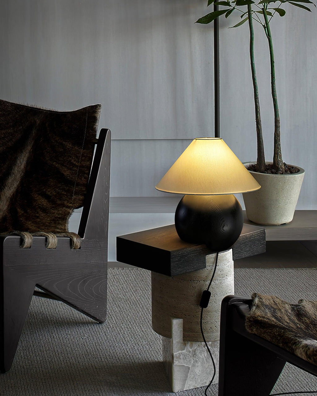 Corner Log Table Lamp — product and interior detail 13