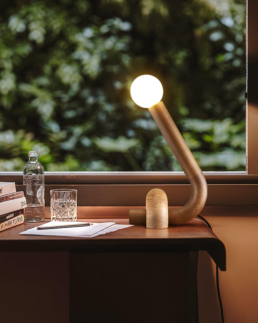 Curled Table Lamp — product and interior detail 10