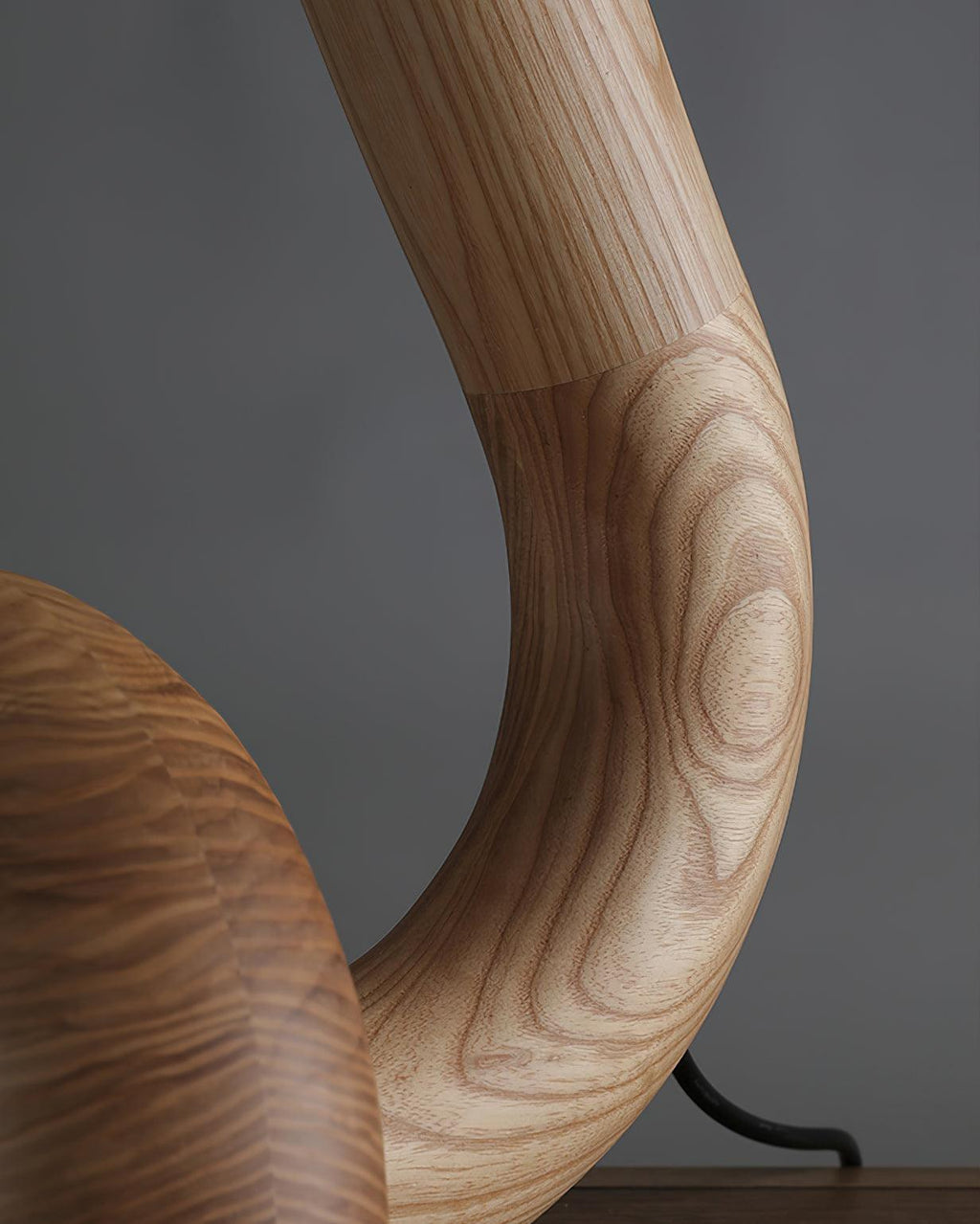 Curled Table Lamp — product and interior detail 15