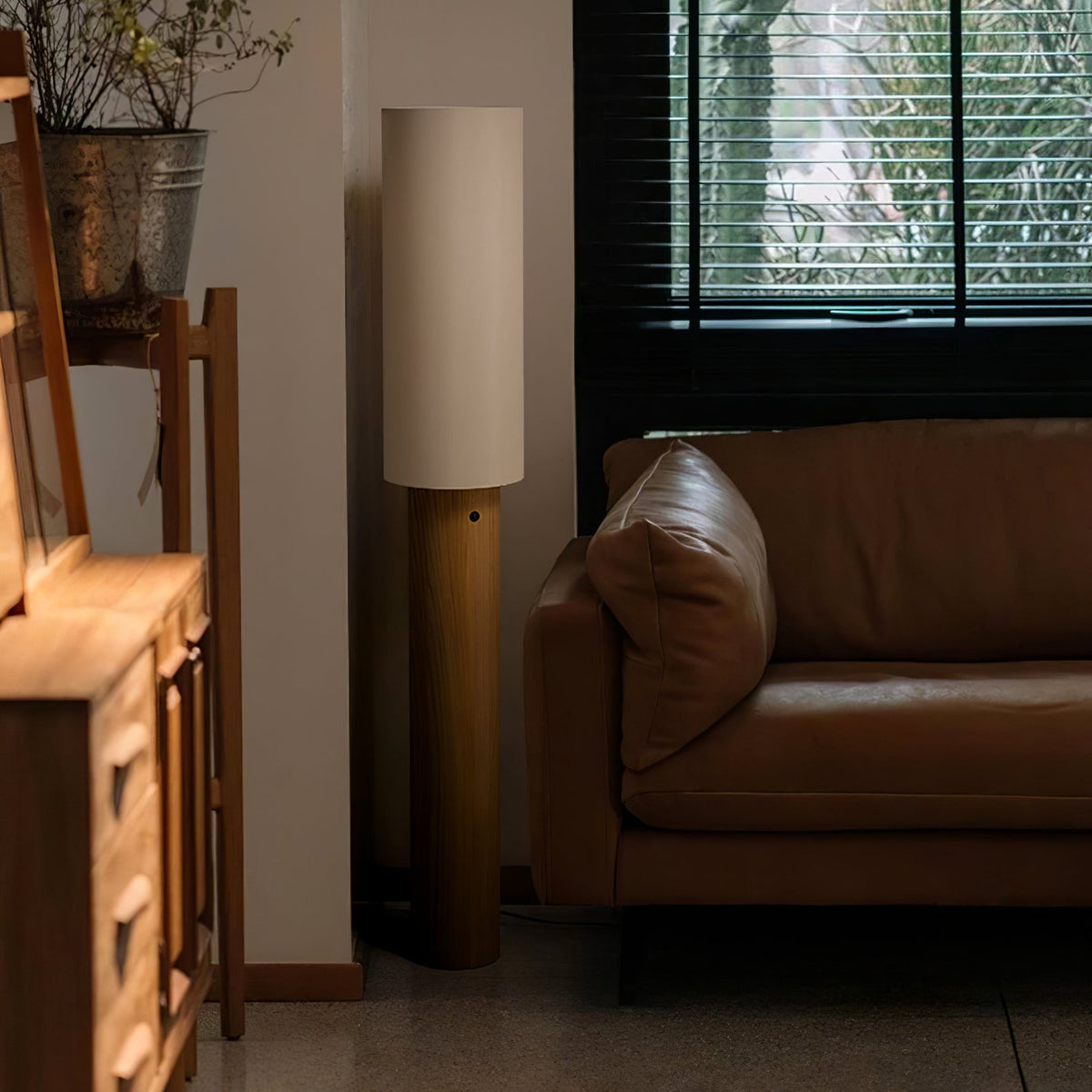 Elara Wood Floor Lamp — product and interior detail 15