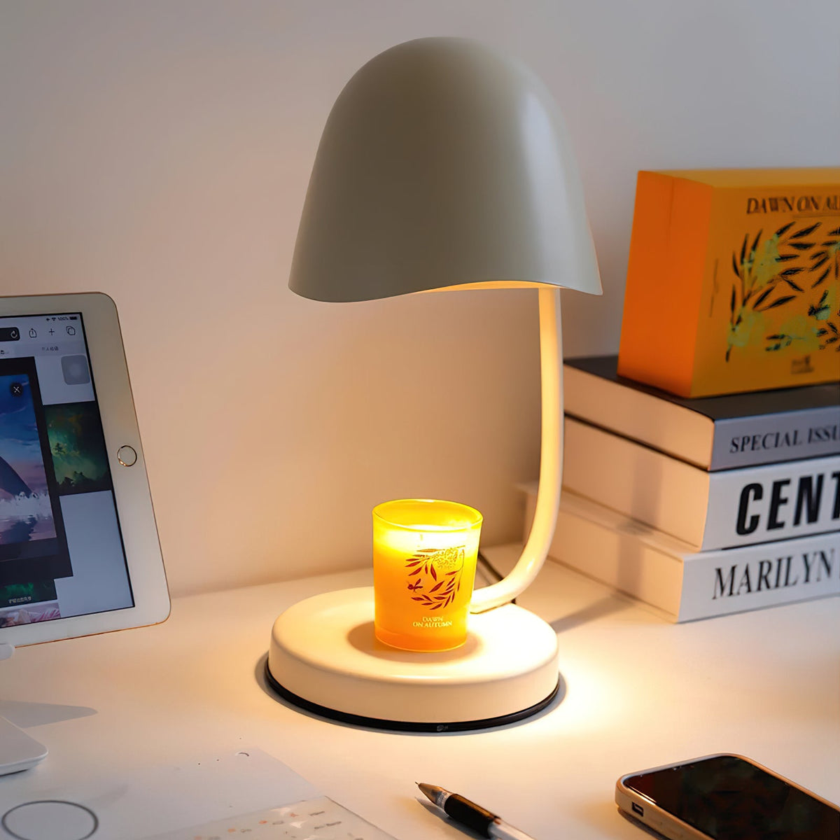 Elvia Adjustable Candle Warmer Lamp — finish, form and interior detail 9