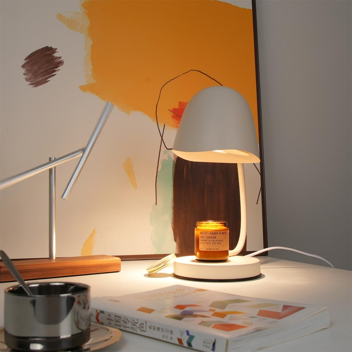 Elvia Adjustable Candle Warmer Lamp — finish, form and interior detail 21