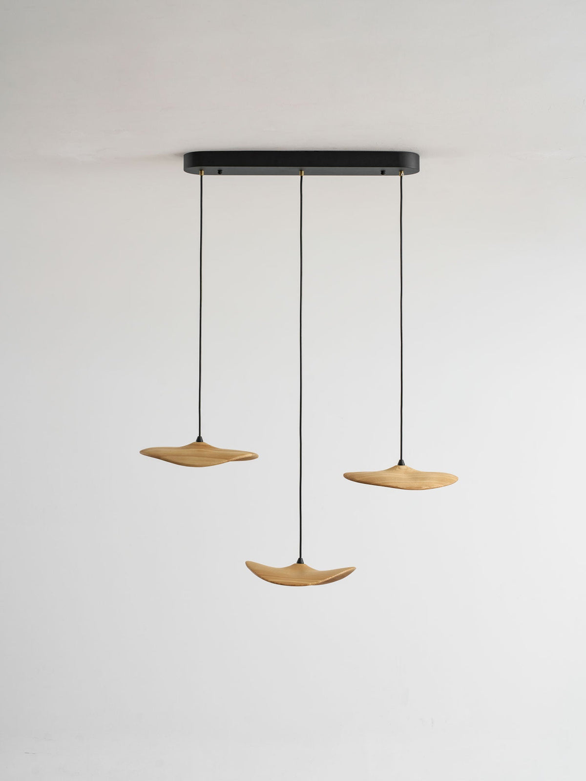 Empty Leaf Wood LED Cluster Chandelier - product view 69