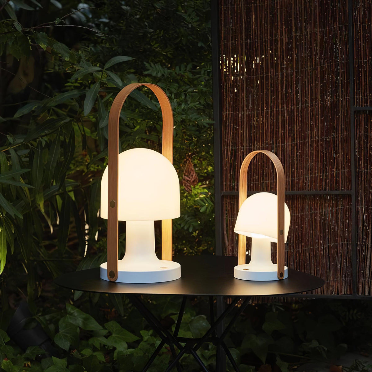 Faren Handle Rechargeable Lantern Lamp — product, finish and specification view 18