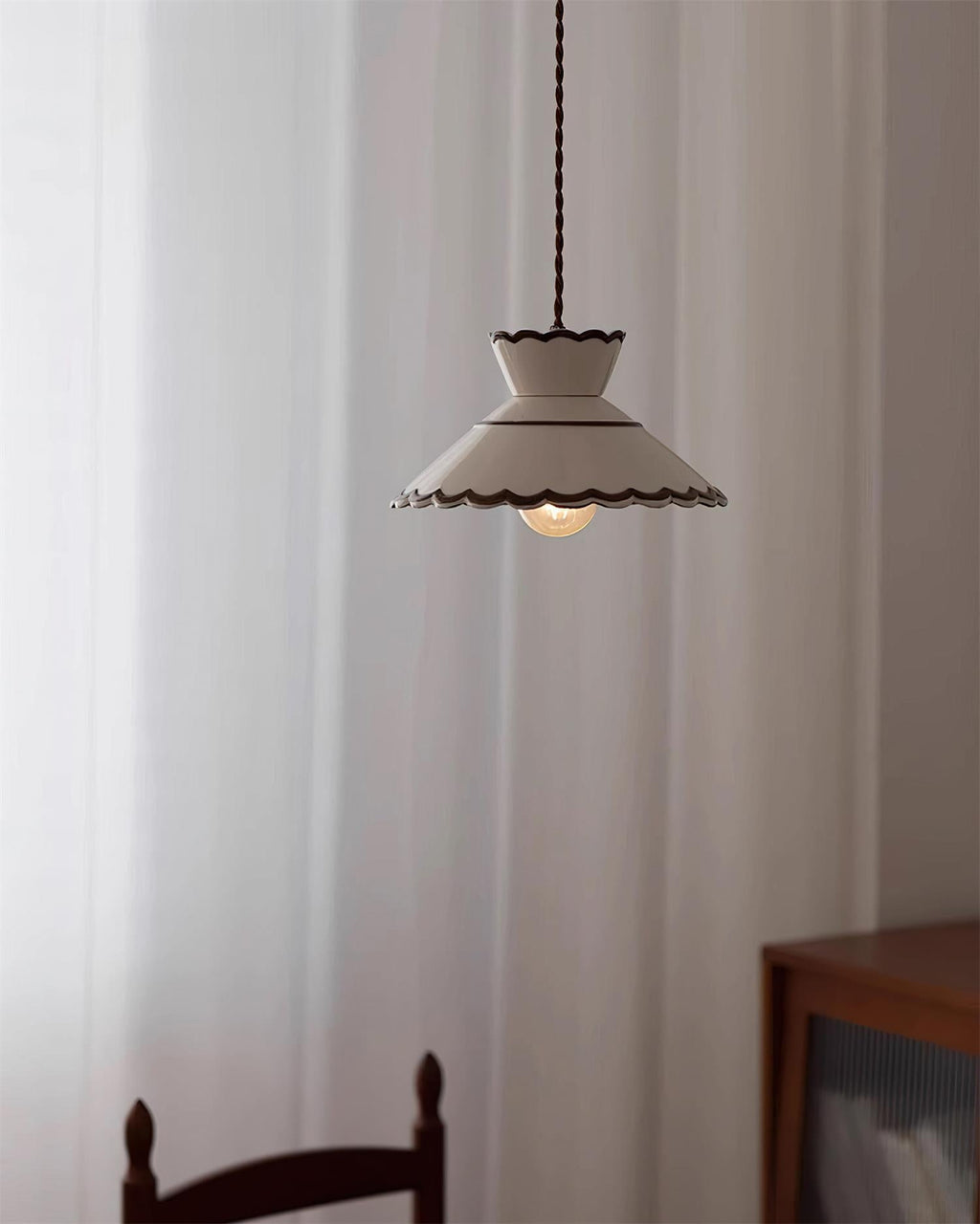 Festonia Pendant Light — product and interior detail 13