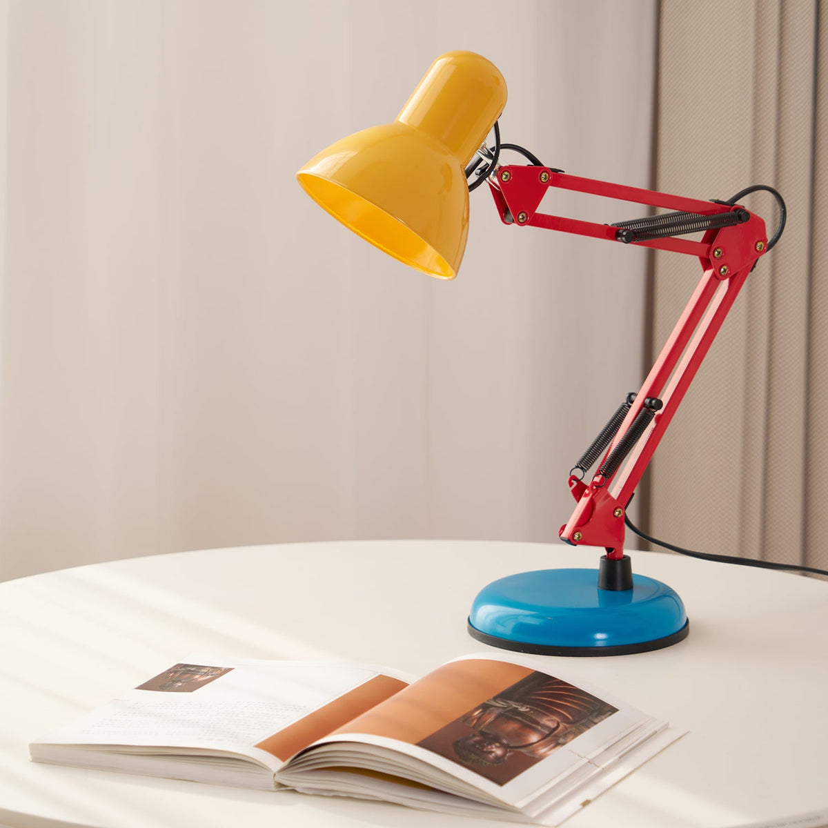Flexo Color-Block Adjustable Table Lamp — design detail 38