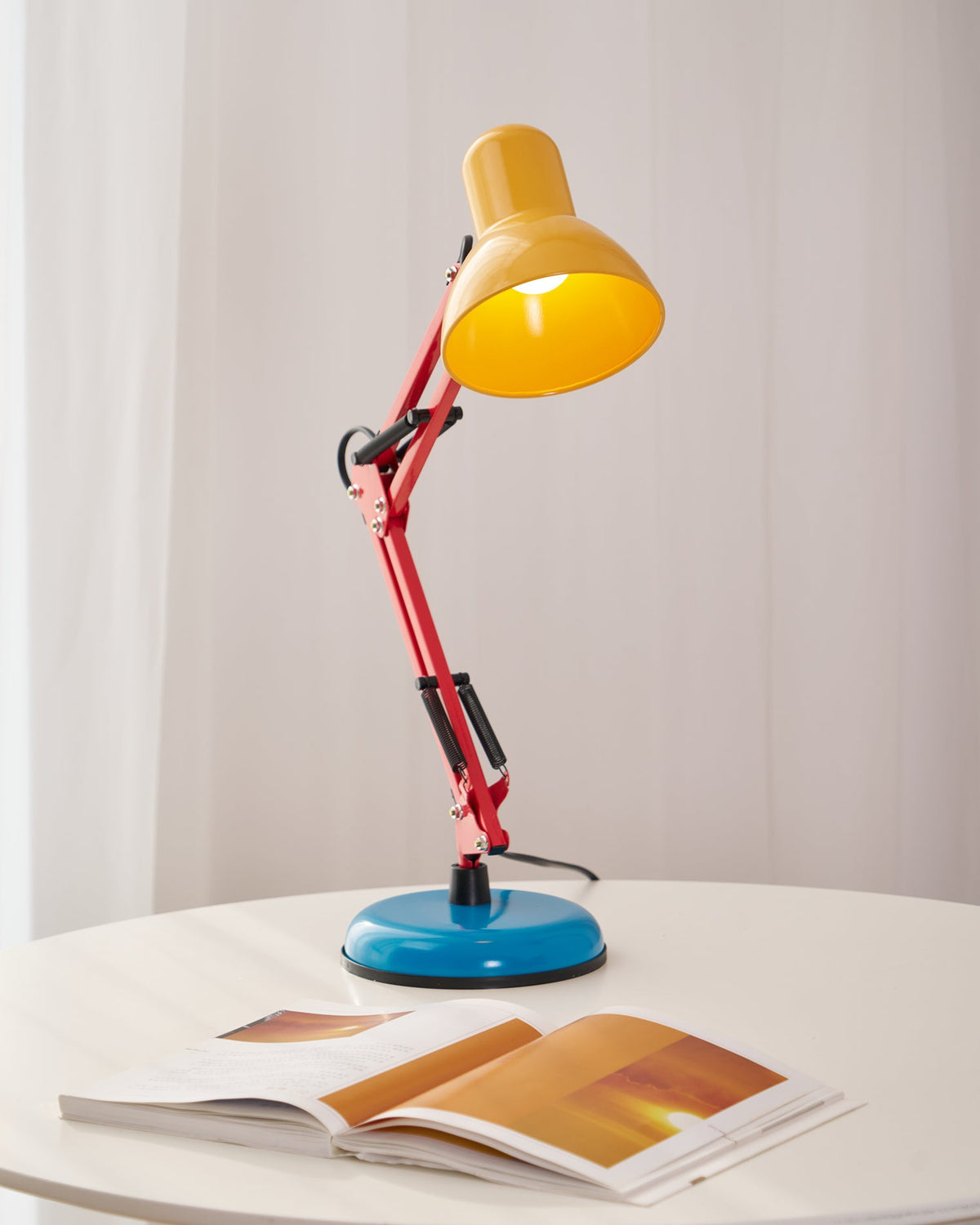 Flexo Color-Block Adjustable Table Lamp — design detail 41