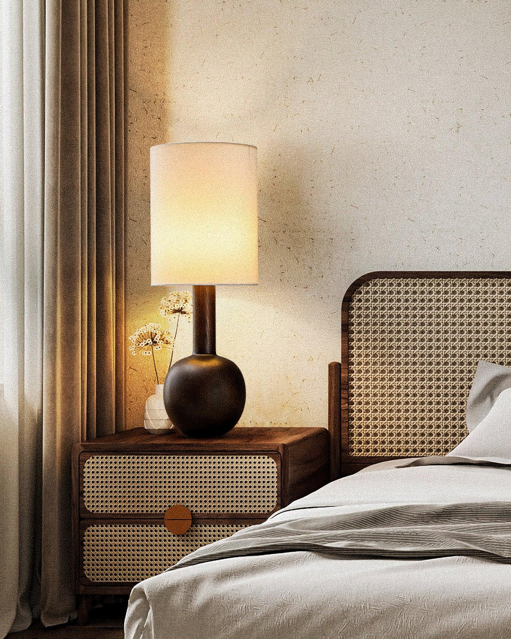 Gavel Table Lamp — product and interior detail 13