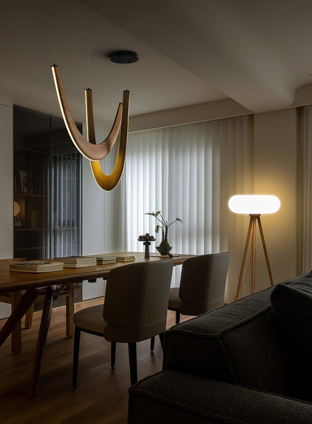 Interlace U-Shaped Wood LED Pendant Light - product view 5