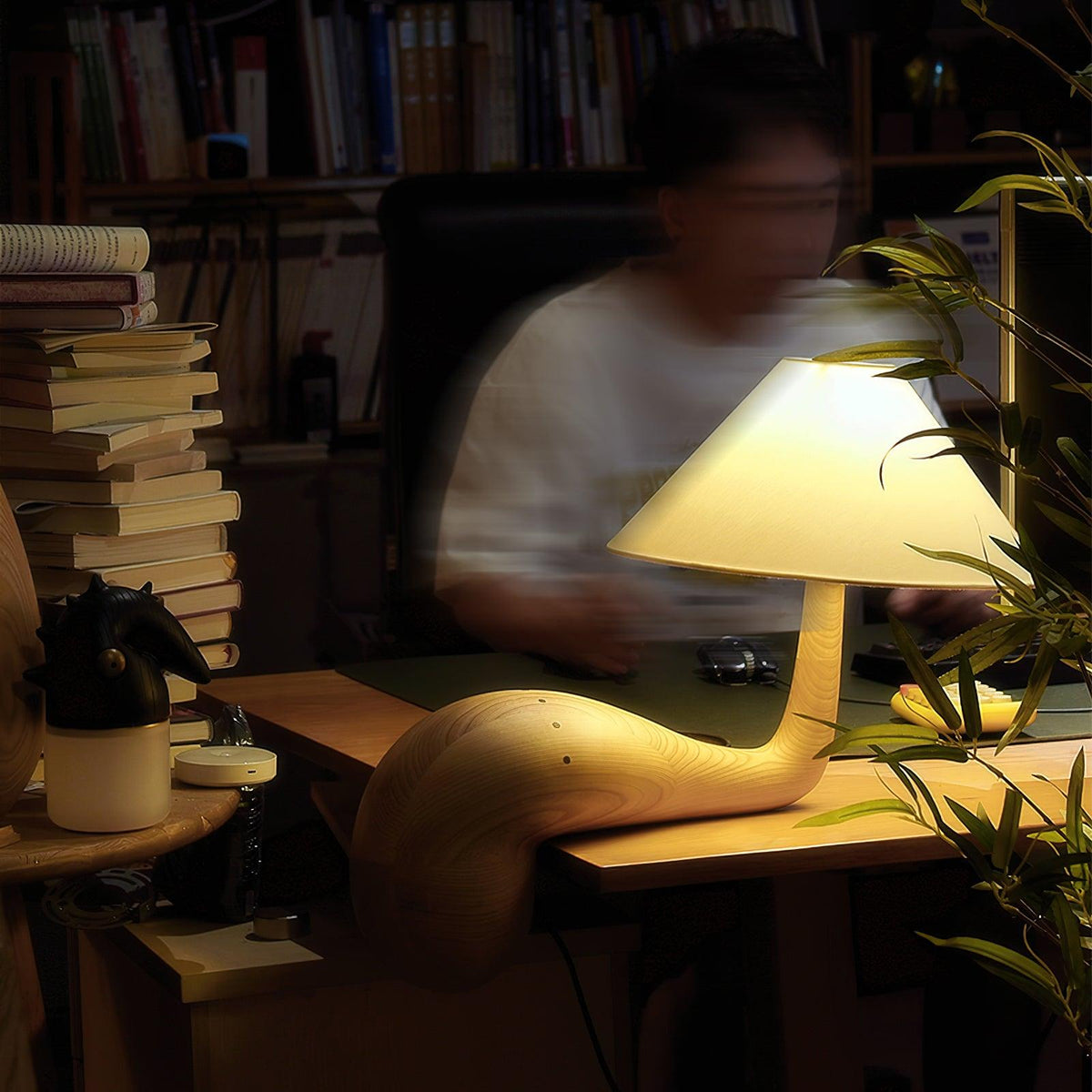 Kakuda Pine Desk Lamp — product and interior detail 8