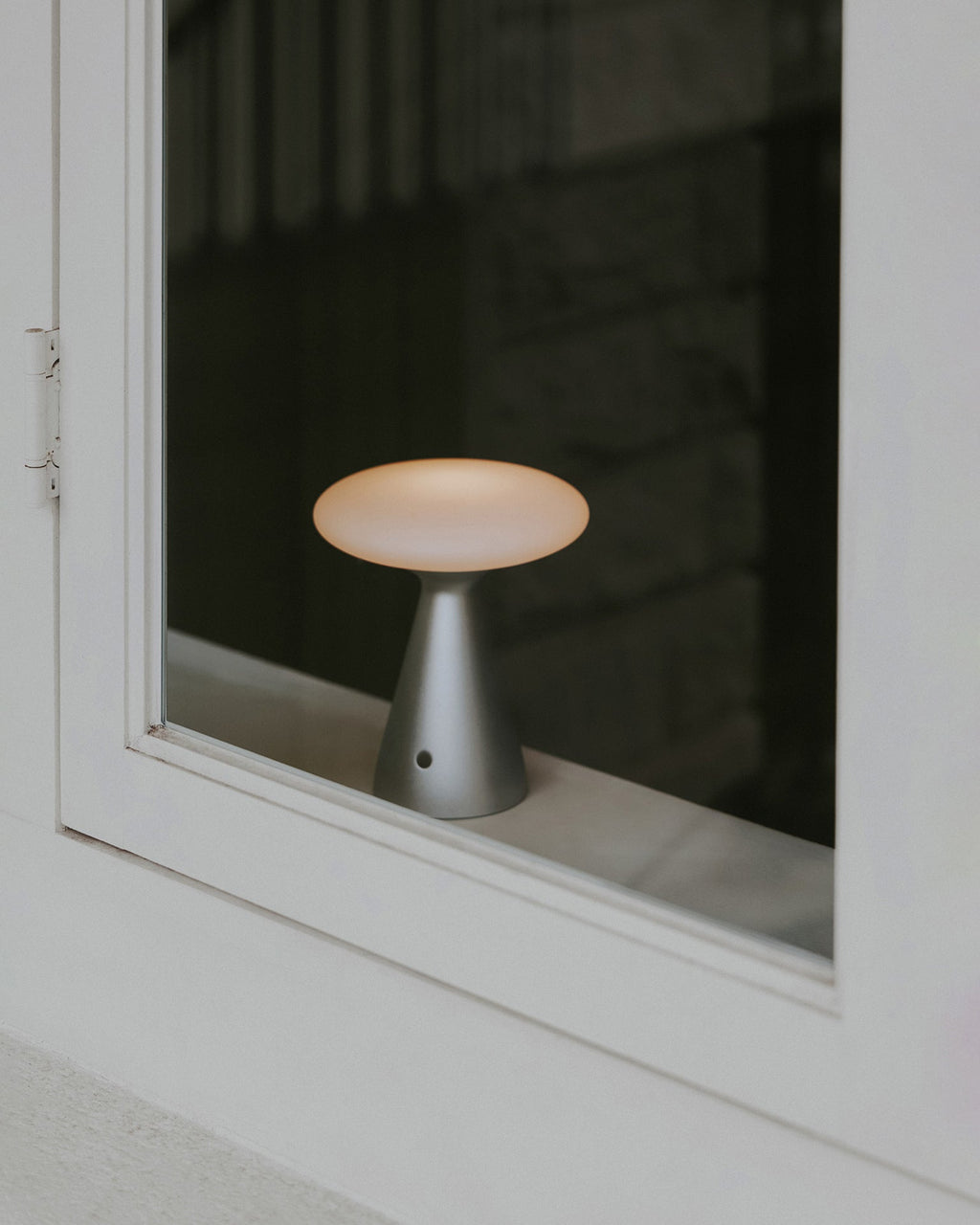 Kaven Nickel Glass USB Table Lamp — product, finish and specification view 9