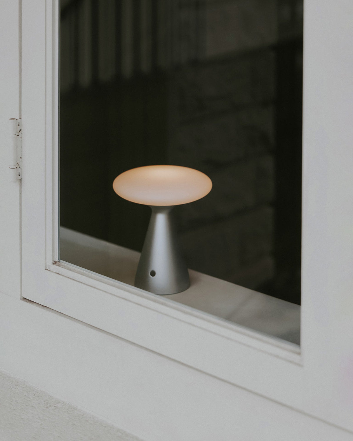 Kaven Nickel Glass USB Table Lamp — product, finish and specification view 9