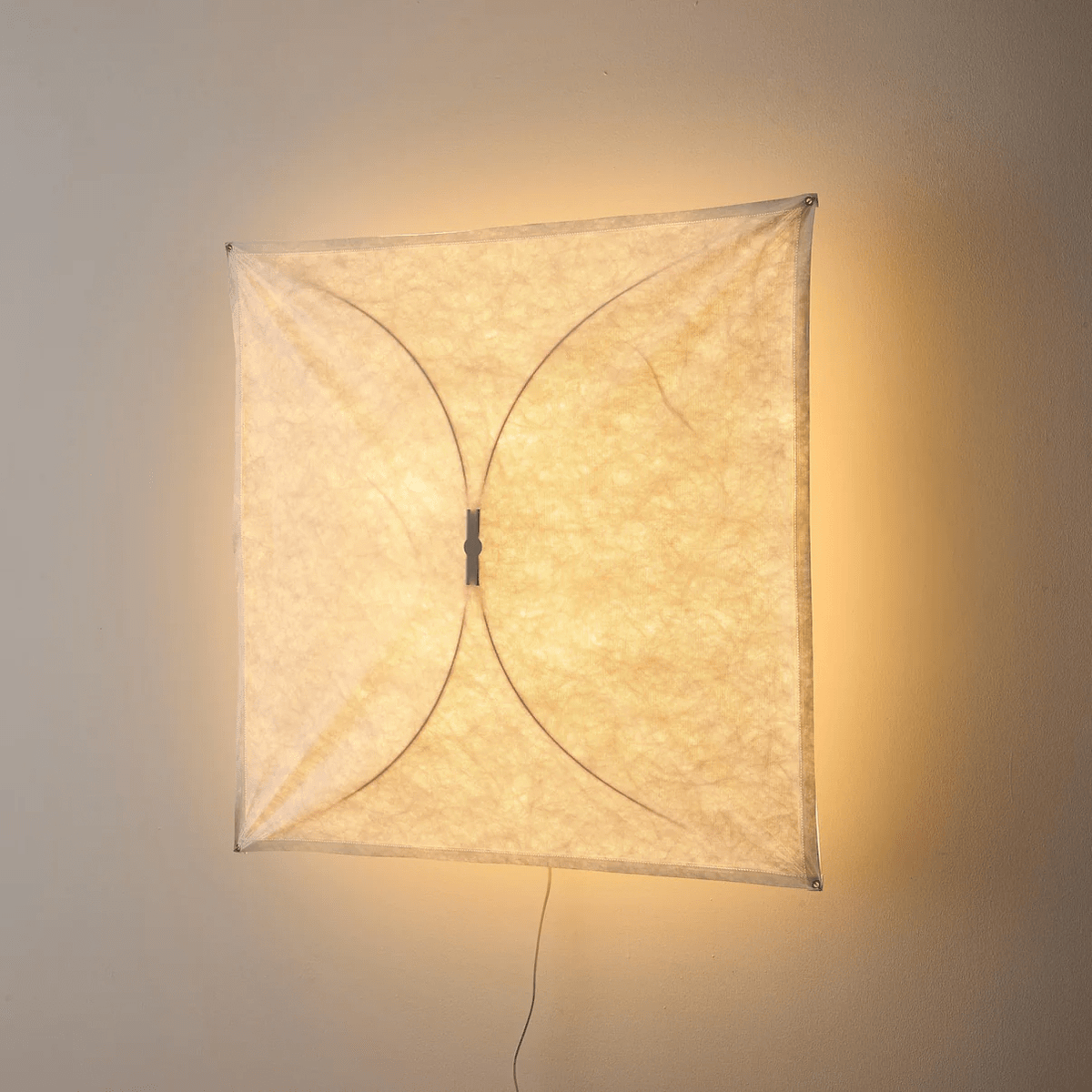 Kite Sculptural Paper Plug-In Wall Lamp — design detail 12