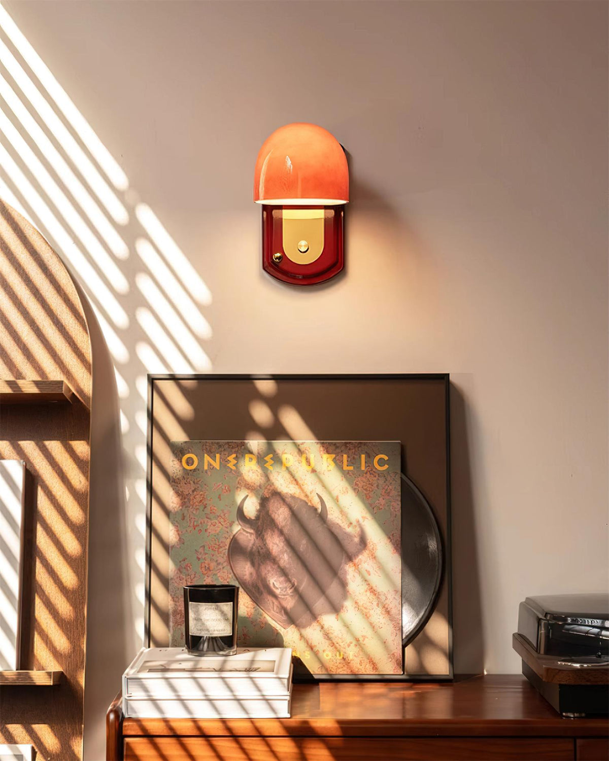 Lolita Wall Lamp — product and interior detail 11