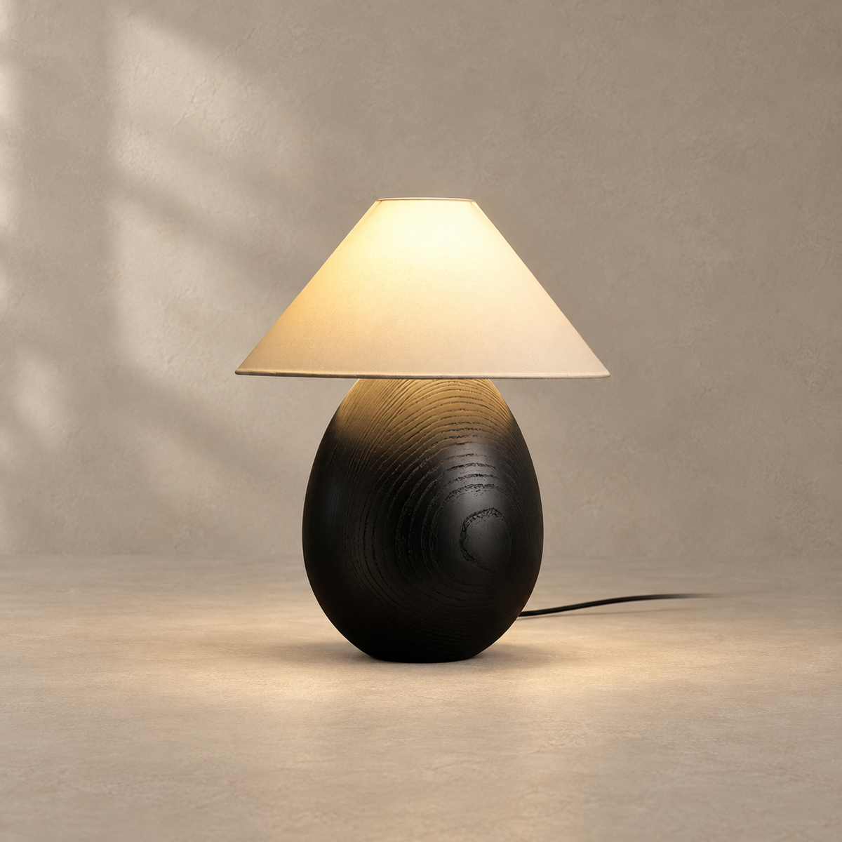 Mountain Wood Table Lamp — product and interior detail 44