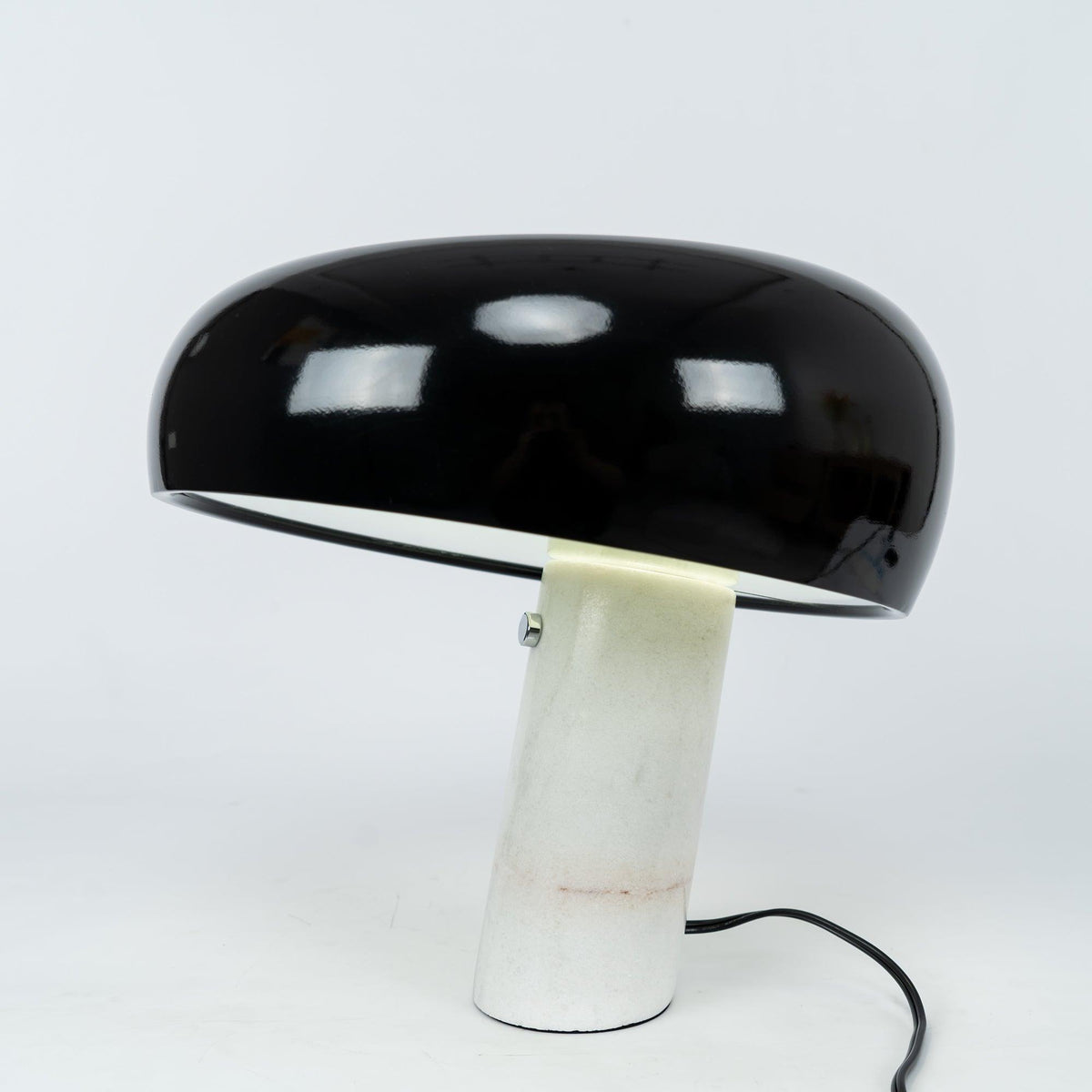 Nivaro Marble Reflector Table Lamp — product, finish and specification view 87